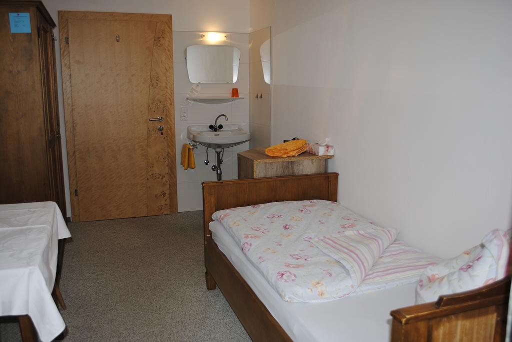 Haus Eder Burgi Hotel Nikolsdorf Buitenkant foto